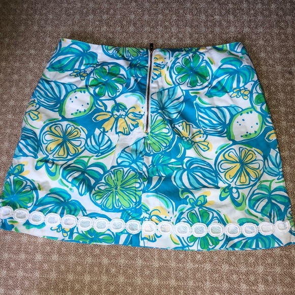 Lilly Pulitzer Skort - Picture 2 of 2